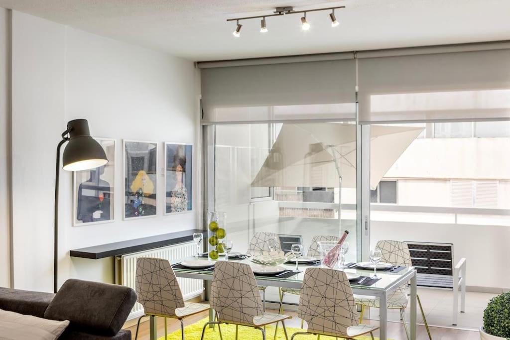Апартаменти Luxurious Bright & Stylish 2Br With Office In Нікосія Екстер'єр фото