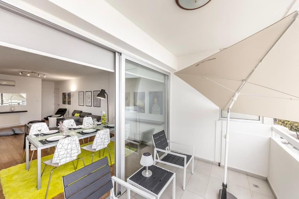 Апартаменти Luxurious Bright & Stylish 2Br With Office In Нікосія Екстер'єр фото